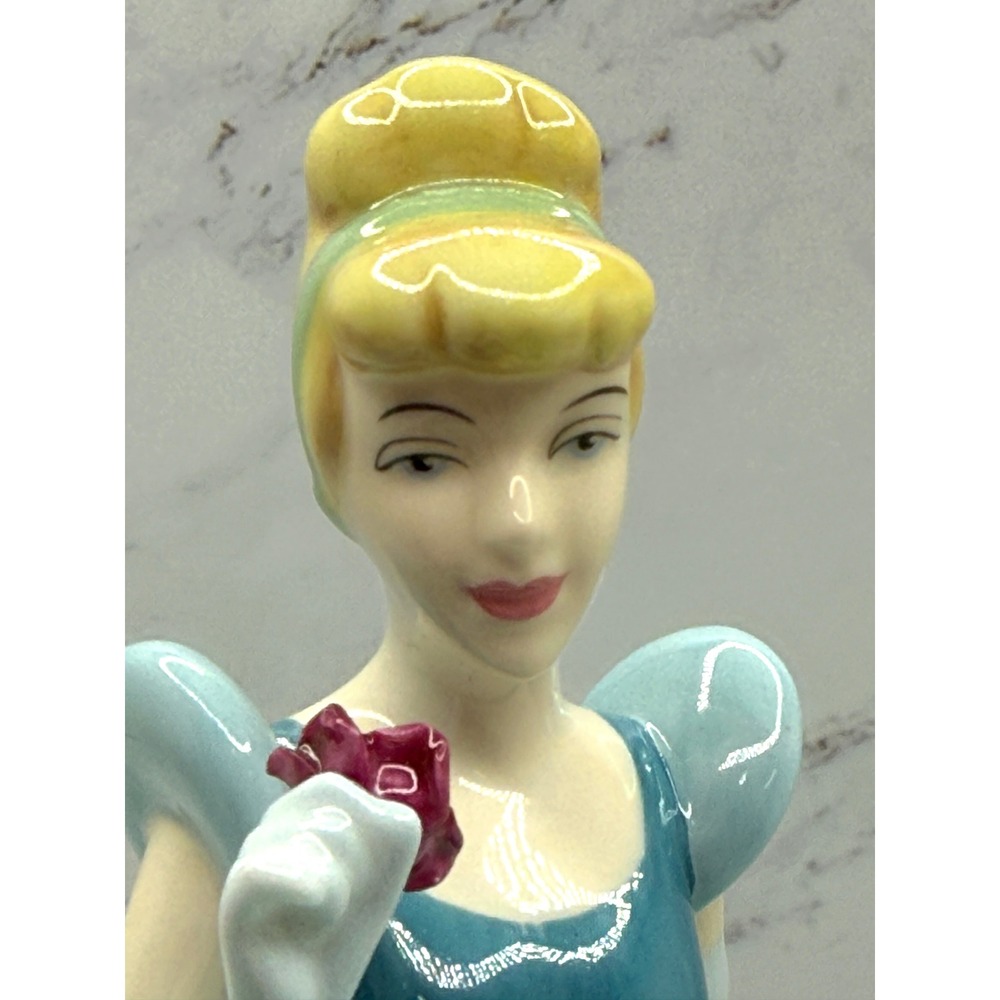 Royal Doulton Disney Cinderella 7" Tall Showcase Collection Hand Made Decorated - Picture 8 of 12